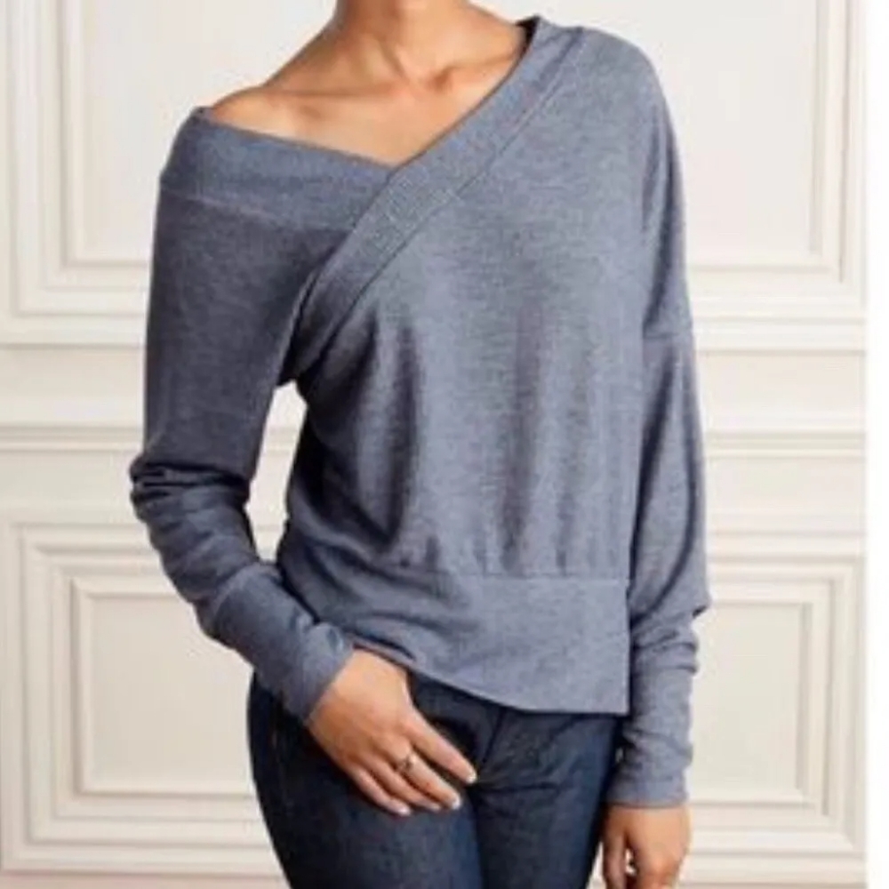 NWT Women's Stella & Dot Steel Blue Asymmetrical Ribbed Wrap V-neck Knit